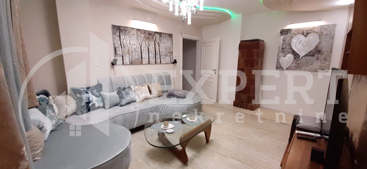 Dvosoban stan, 66 m2, Centar, Obrenovićeva ID: i-0826 2