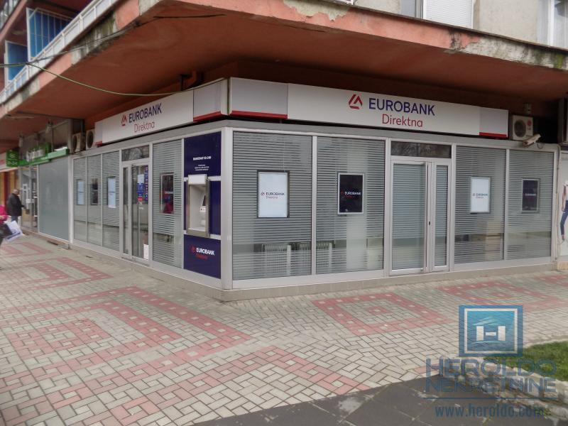 Izdaje se lokal u samom centru 3