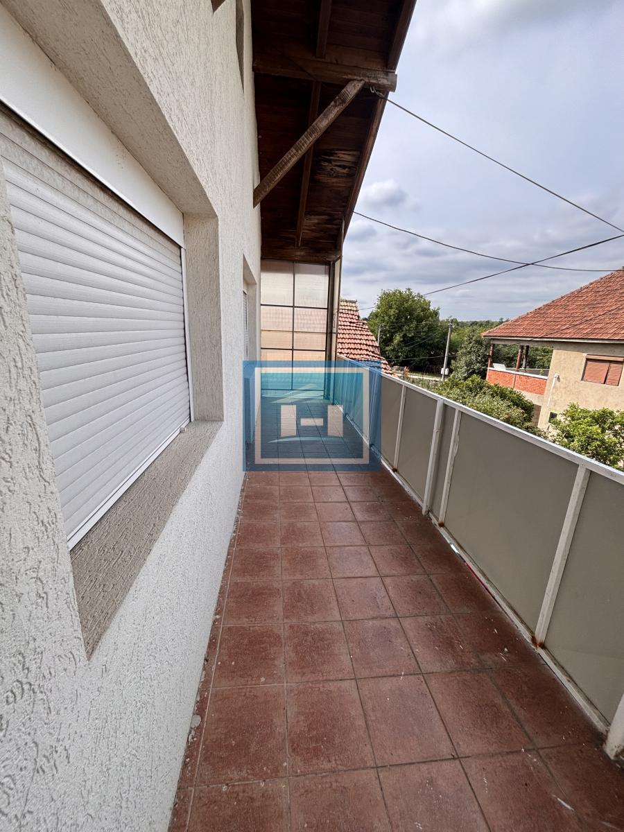 Kuća na perferiji Jagodine 27