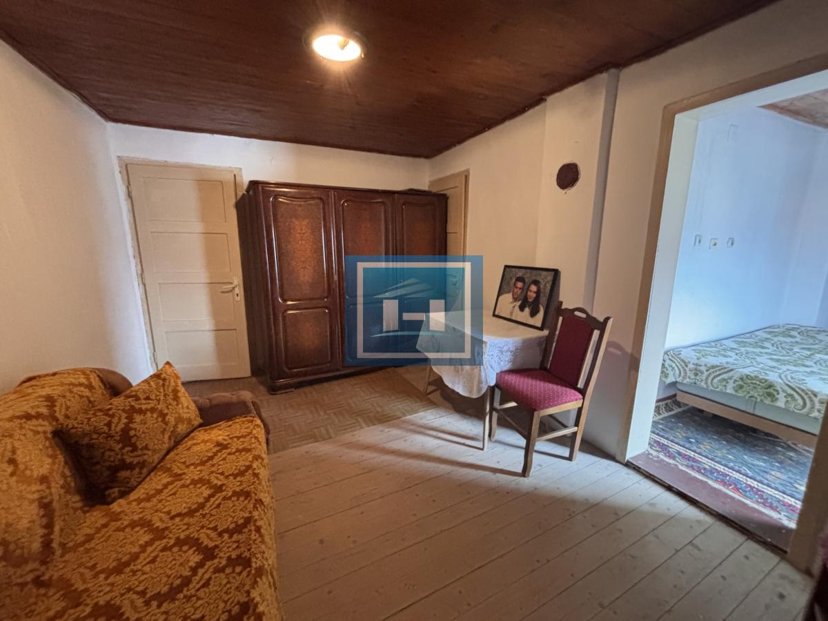 Kuća na perferiji Jagodine 29