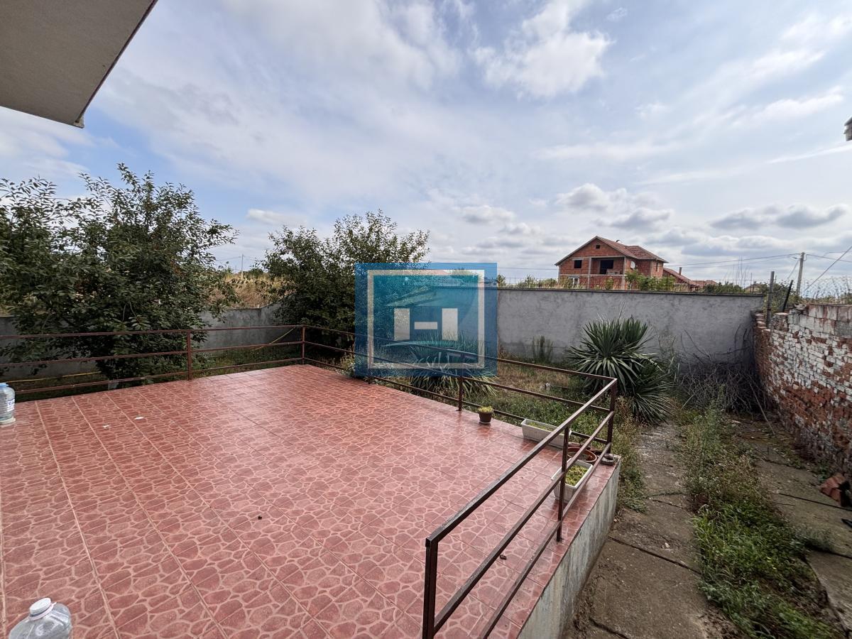 Kuća na perferiji Jagodine 7