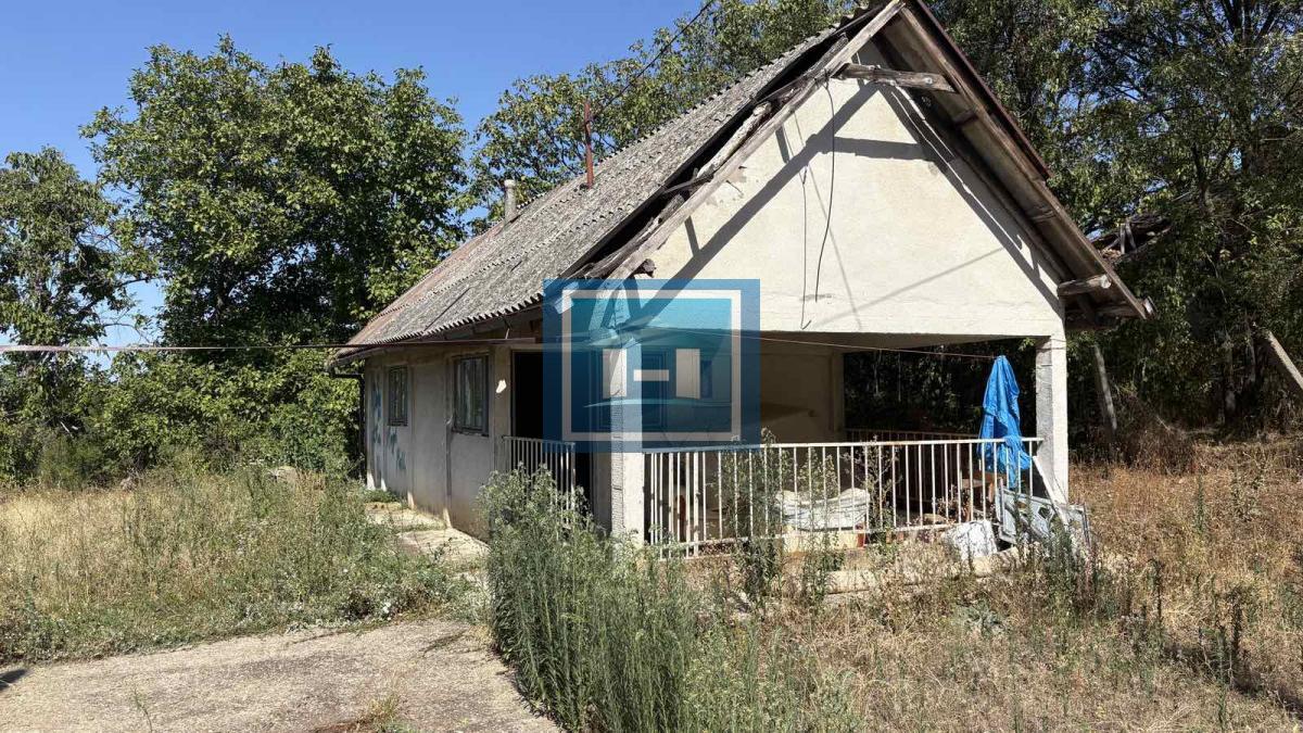 KUĆA SA ZEMLJIŠTEM – MIR I PRIRODA NA SAMO 10 MINUTA OD GRADA 13