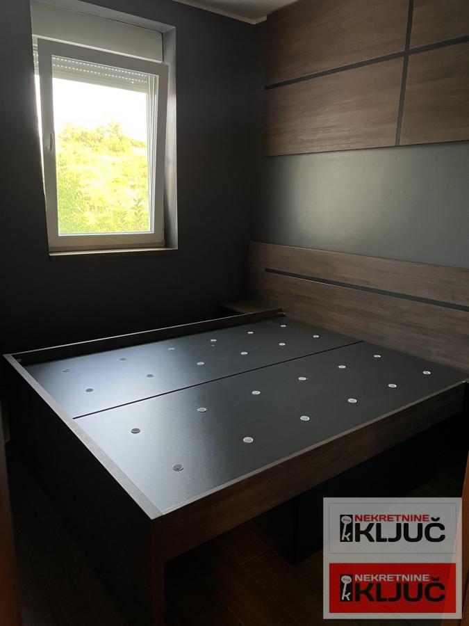 PETROVARADIN, 73m2 + Dvorište, Četvorosoban-Duplex, Novogradnja, Urbana Vila 10