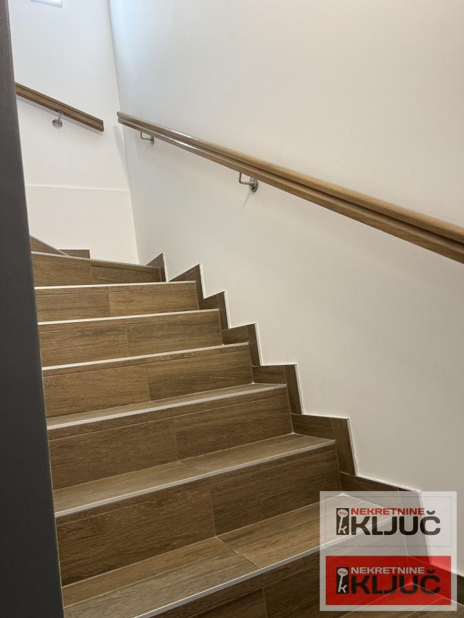 PETROVARADIN, 73m2 + Dvorište, Četvorosoban-Duplex, Novogradnja, Urbana Vila 12