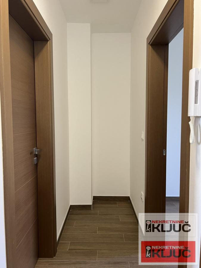 PETROVARADIN, 73m2 + Dvorište, Četvorosoban-Duplex, Novogradnja, Urbana Vila 13