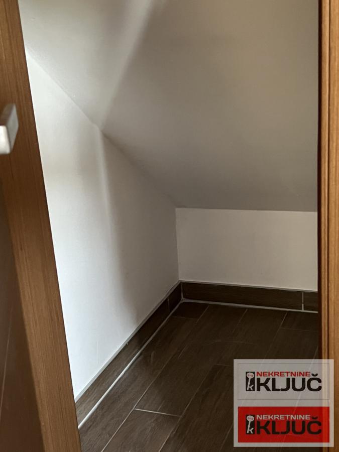 PETROVARADIN, 73m2 + Dvorište, Četvorosoban-Duplex, Novogradnja, Urbana Vila 20