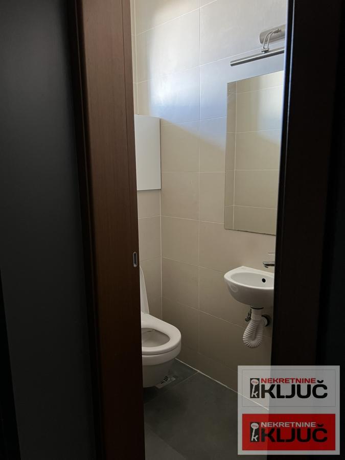 PETROVARADIN, 73m2 + Dvorište, Četvorosoban-Duplex, Novogradnja, Urbana Vila 23