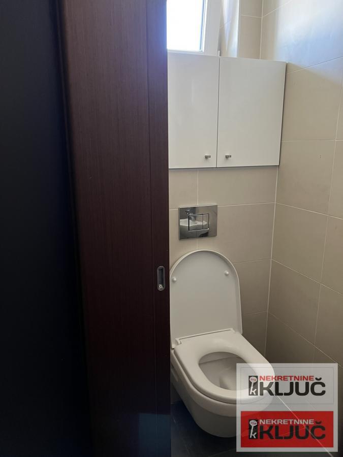 PETROVARADIN, 73m2 + Dvorište, Četvorosoban-Duplex, Novogradnja, Urbana Vila 28