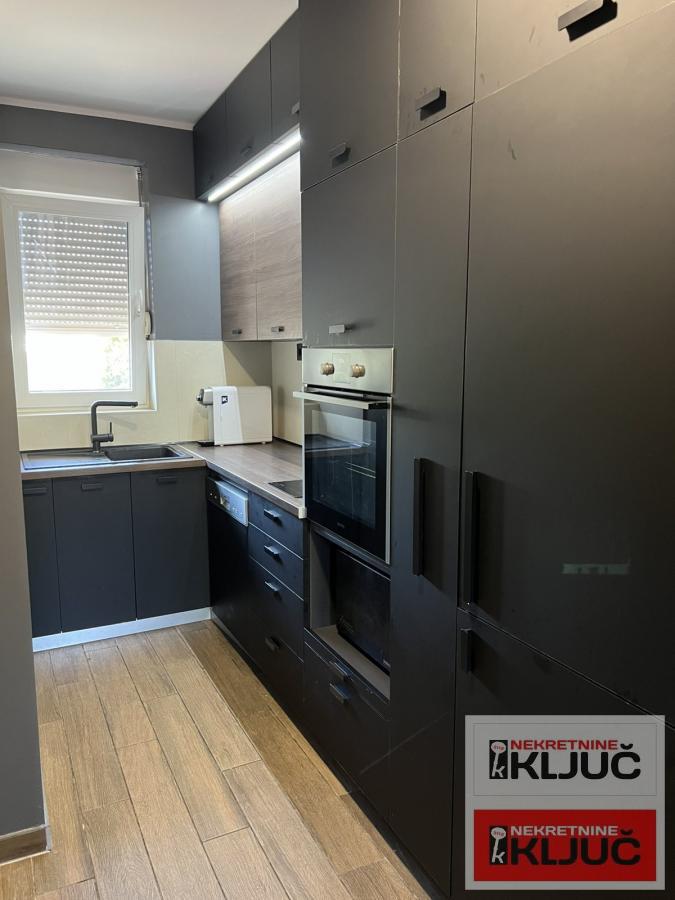 PETROVARADIN, 73m2 + Dvorište, Četvorosoban-Duplex, Novogradnja, Urbana Vila 5