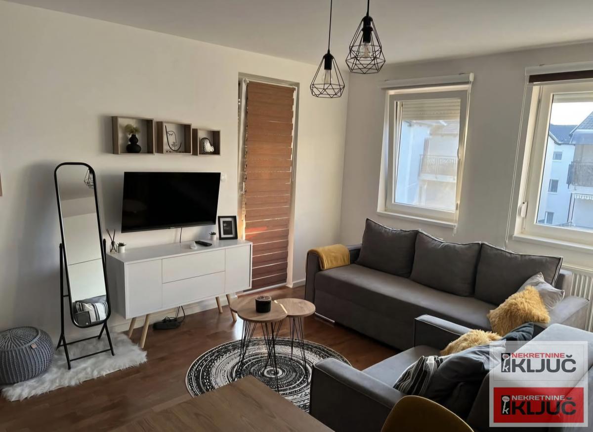 BLIZINA LIPOV GAJA, 30m2, Jednosoban, Namešten 2