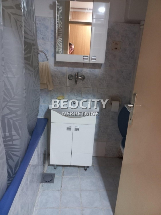 Dvosoban stan, 62 m2, Liman 3, Bulevar cara Lazara ID: 122019 10
