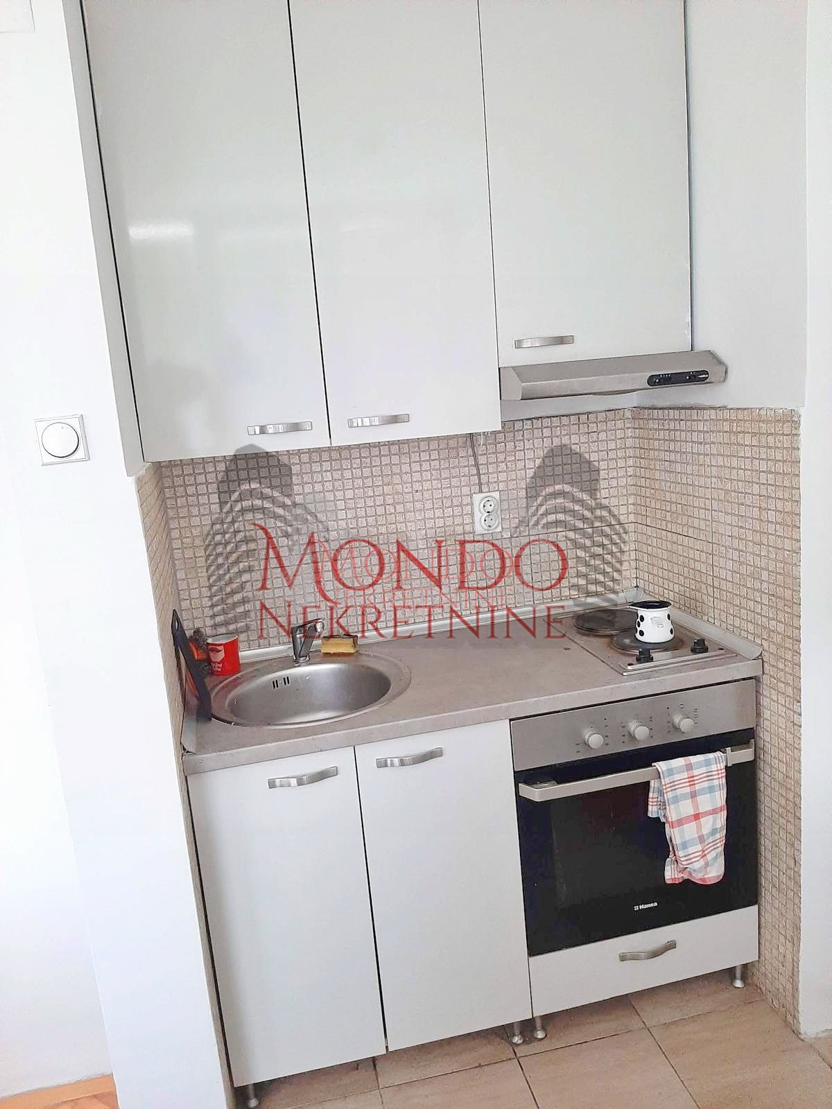 Jednoiposoban stan na Margeru 4