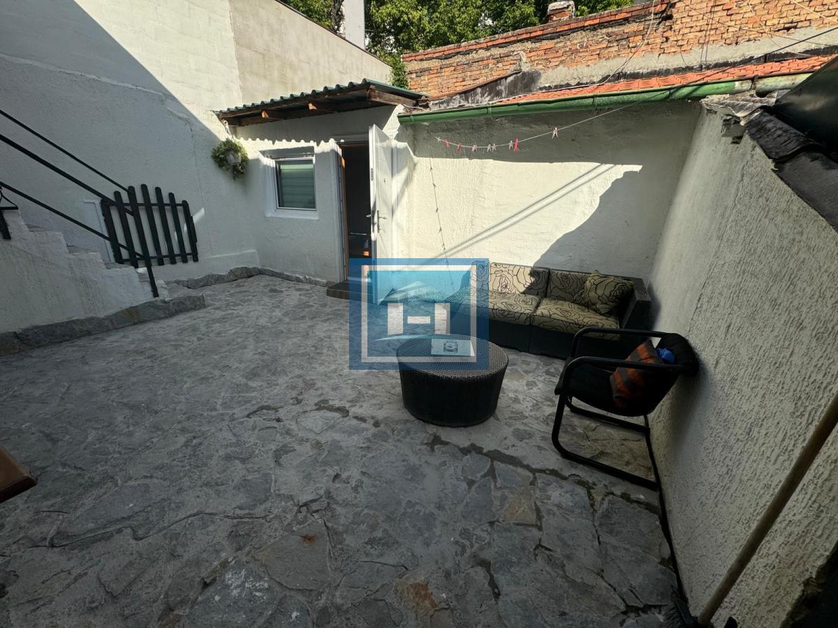 Kuća 90 m², 4 ulaza, 2 kupatila, dvorište – Admirala Geprata, centar Beograda 23