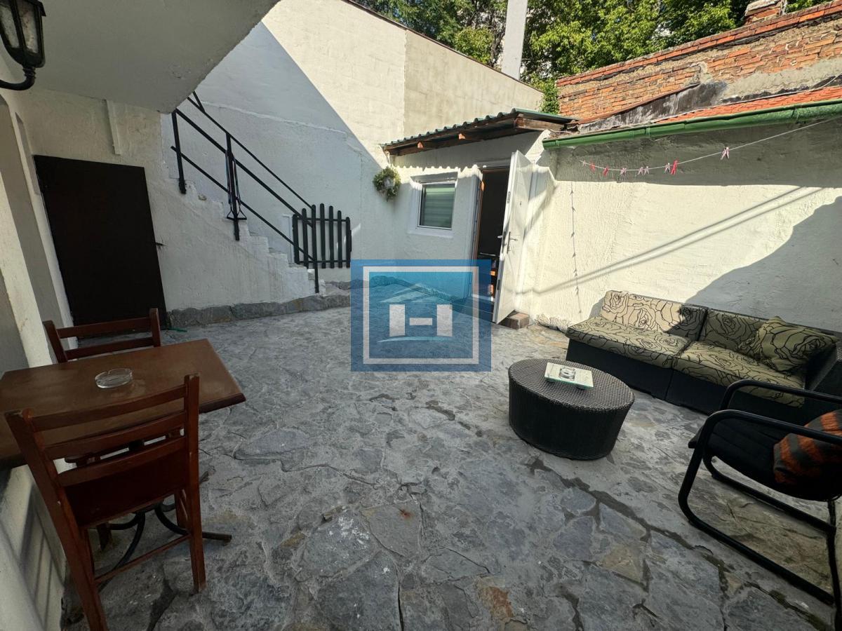 Kuća 90 m², 4 ulaza, 2 kupatila, dvorište – Admirala Geprata, centar Beograda 24