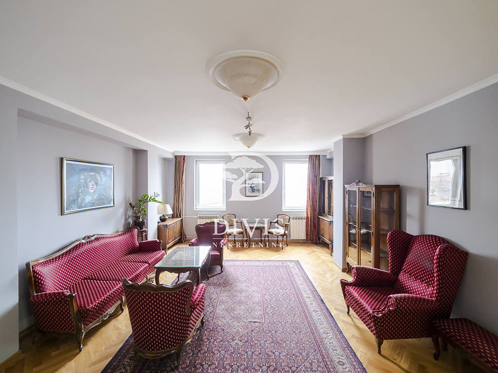 Odličan trosoban stan kod Čuburskog parka  88m2 3