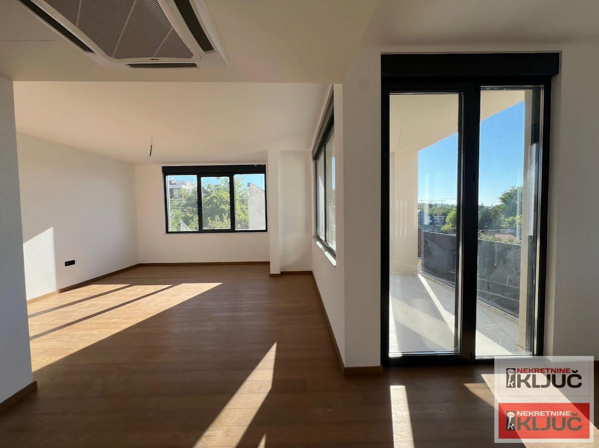 TELEP, 142 m2+KROVNA Terasa 150m2+2 parking mesta, Petosoban sa pdv 2