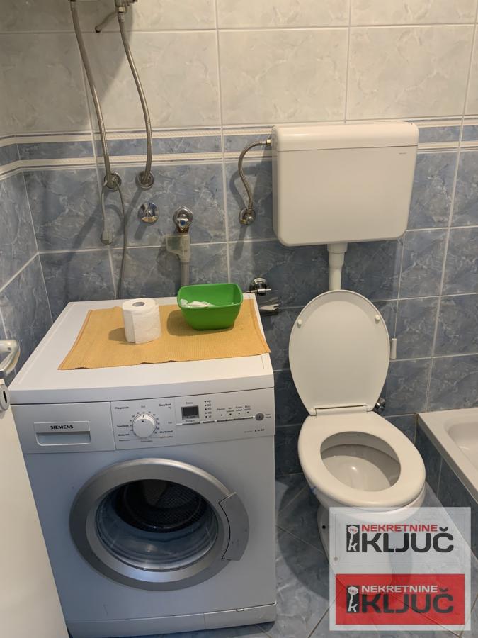 Dobra garsonjera na Asdamovicevom naselju 9