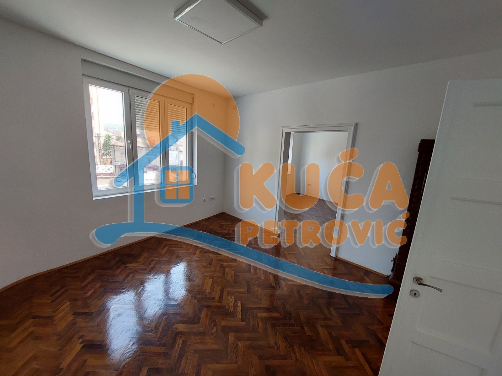 Lokal, 125 m2, Medijana, Cara Dušana ID: i-03829 2