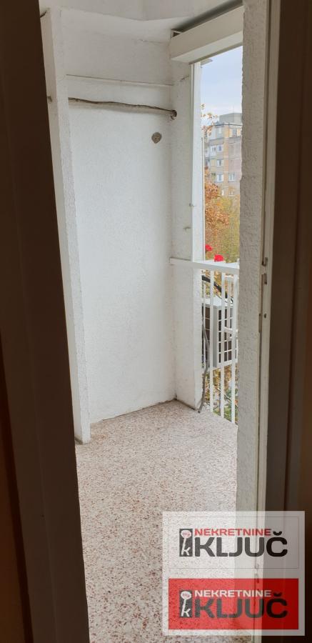 LIMAN 4 IZDAJE SE DVOSOBAN NAMEŠTEN STAN 16