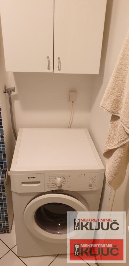 LIMAN 4 IZDAJE SE DVOSOBAN NAMEŠTEN STAN 19