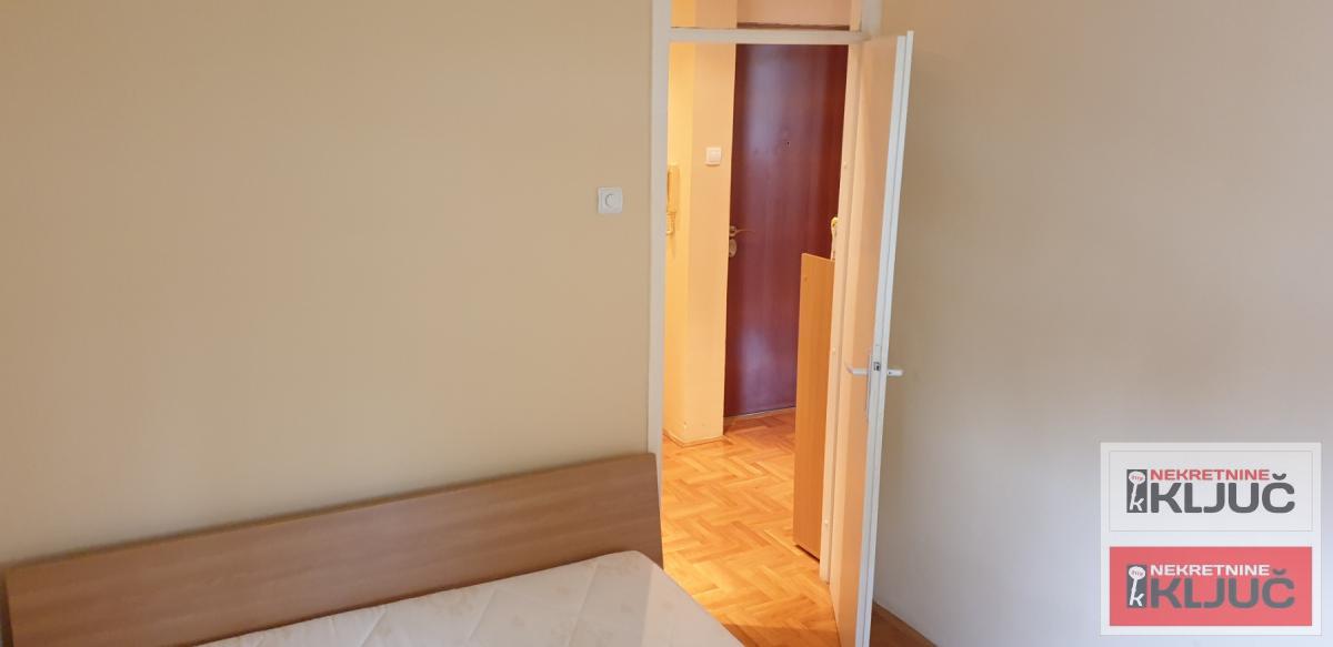 LIMAN 4 IZDAJE SE DVOSOBAN NAMEŠTEN STAN 8