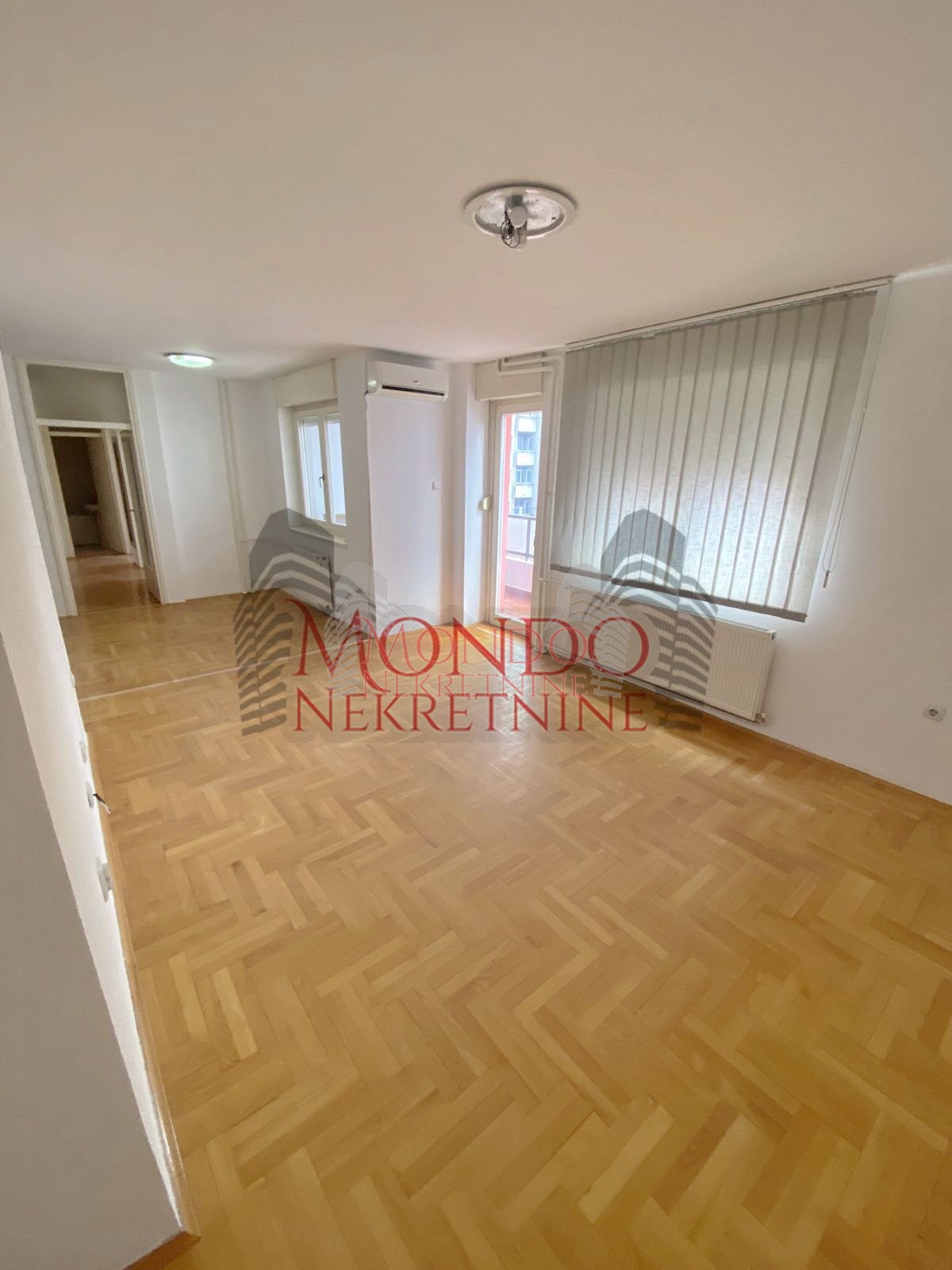 Dvoiposoban stan kod Doma Zdravlja 1