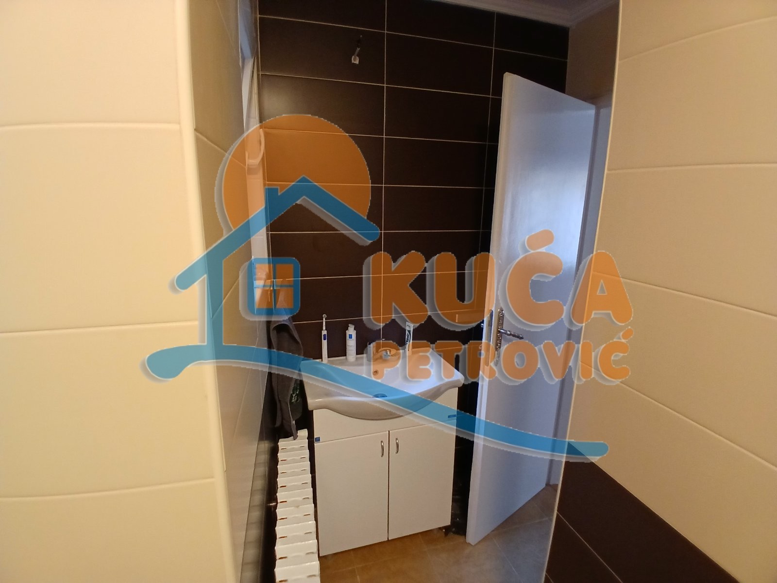 Trosoban stan, 79 m2, Šojka, Stevana Nemanje ID: p-014686 11