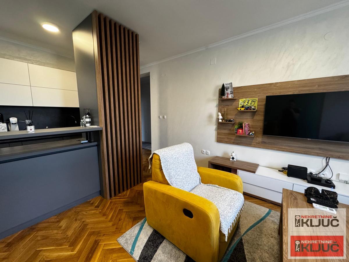 CENTAR, 68m2, Trosoban, RENOVIRAN 2