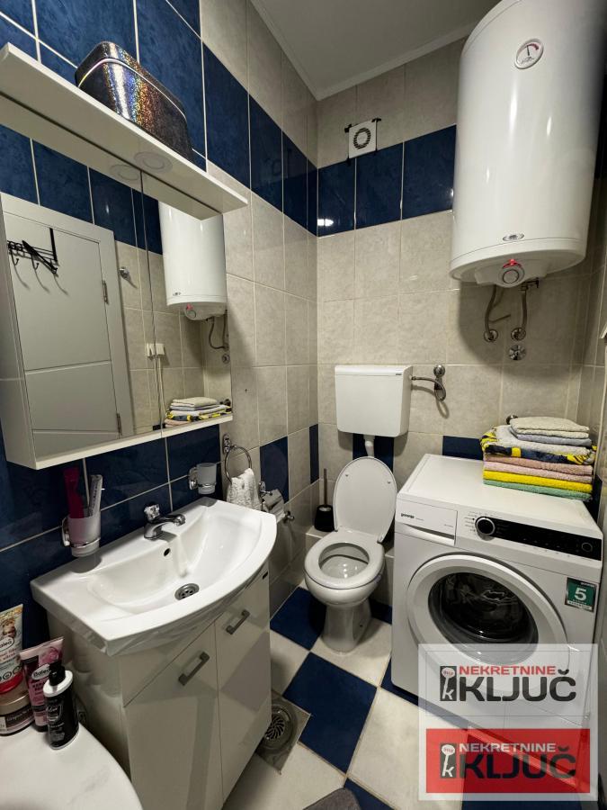 CENTAR, 68m2, Trosoban, RENOVIRAN 20