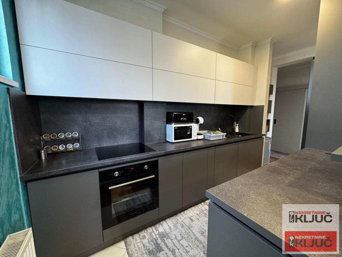 CENTAR, 68m2, Trosoban, RENOVIRAN 5