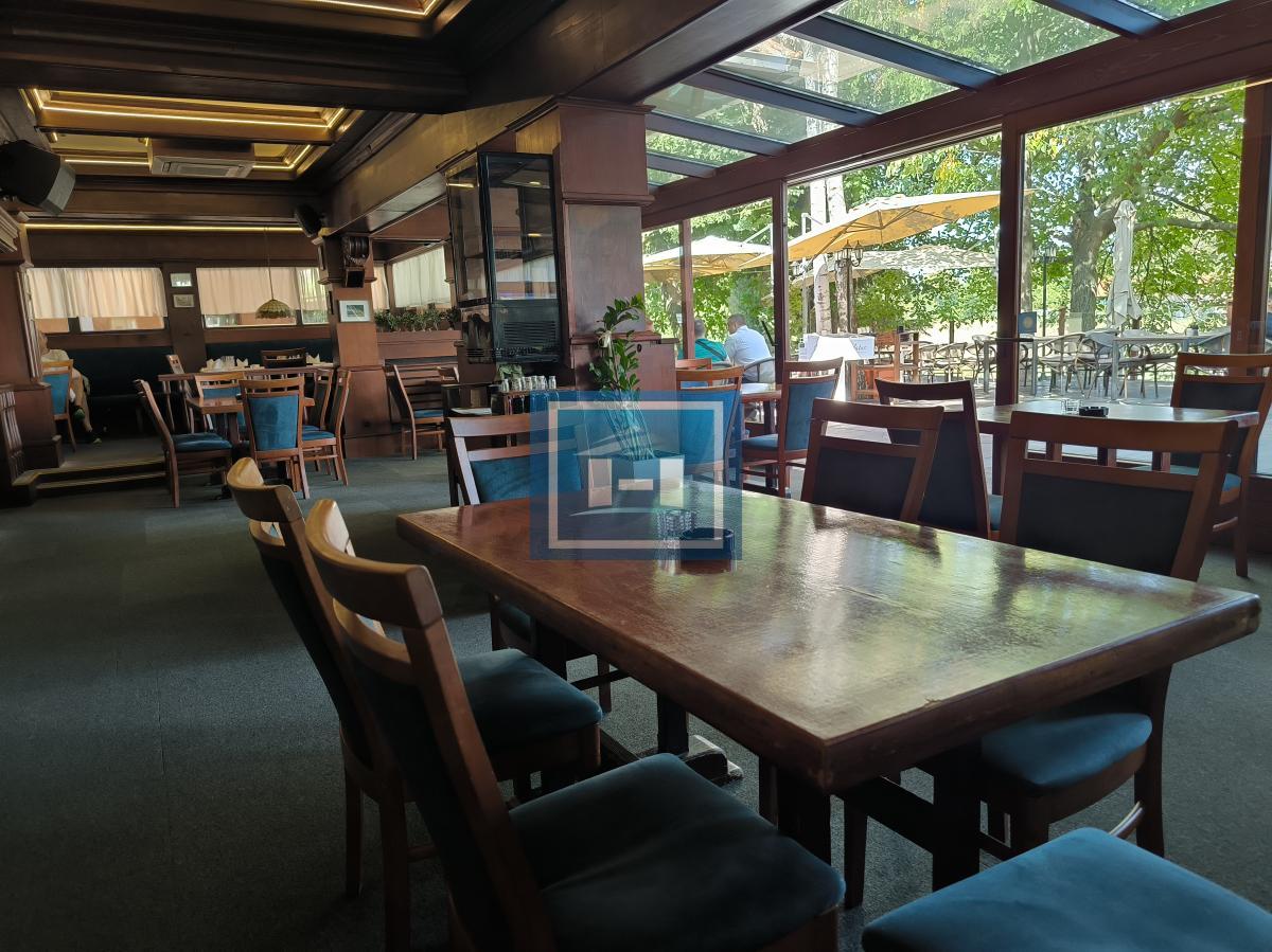 RESTORAN KOJI JE VEĆ BREND! PLAVA LAGUNA TAŽI NOVOG VLASNIKA 13