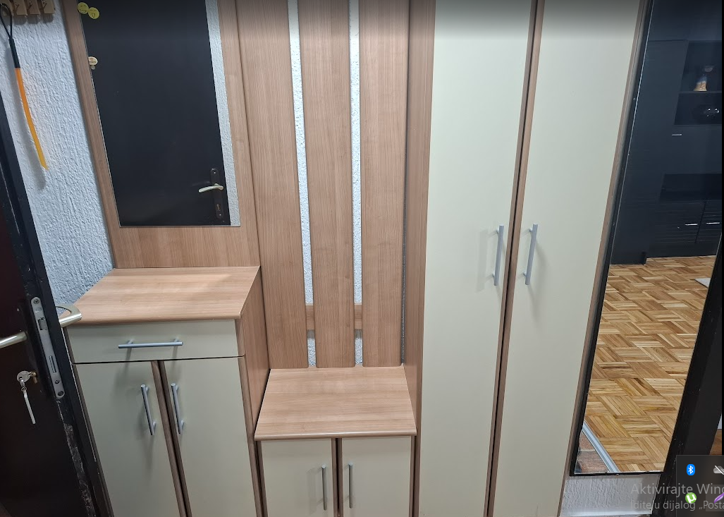 Jednoiposoban komforan stan 45 m2   Trkalište 2