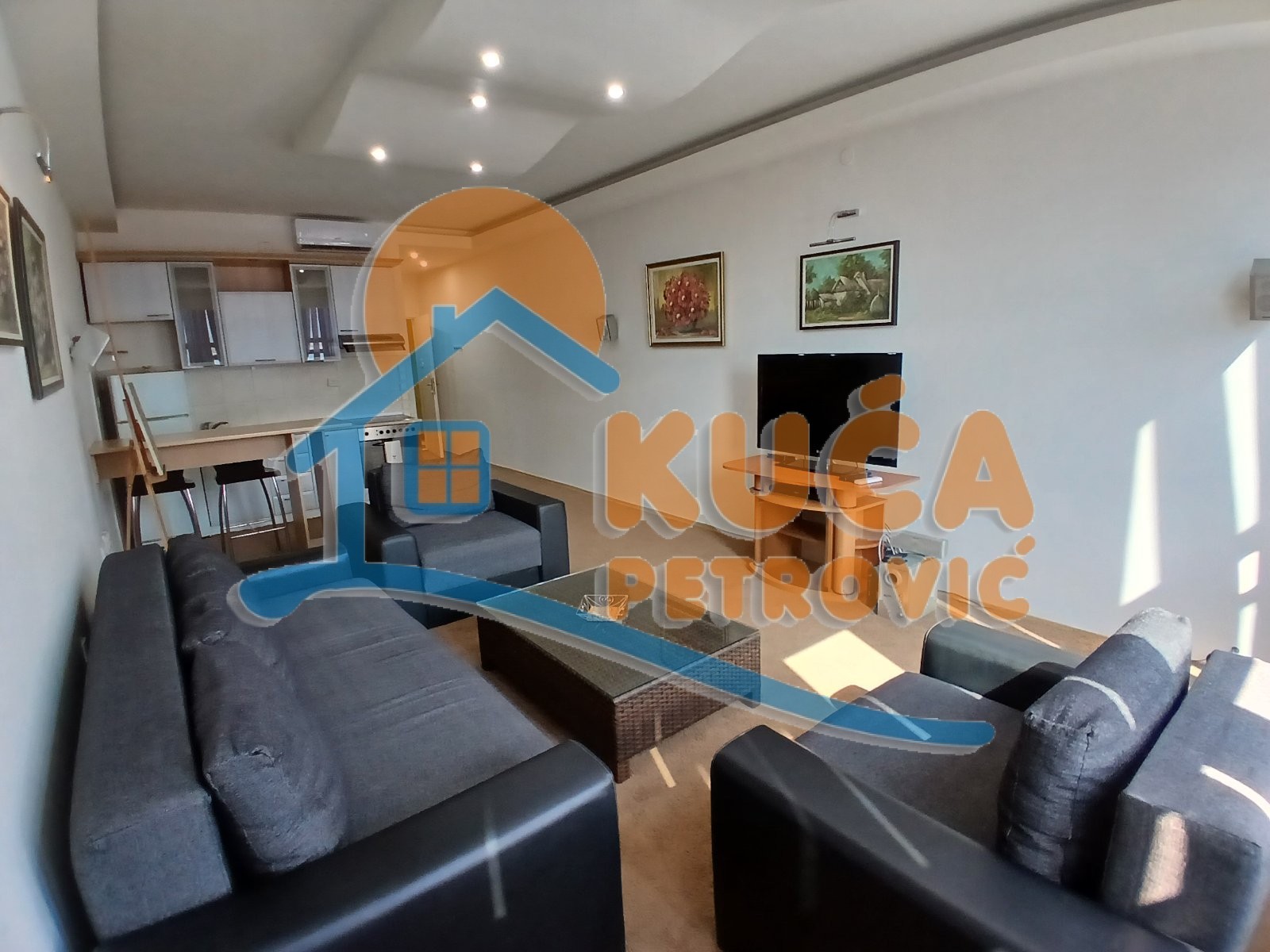 Jednosoban stan, 43 m2, Centar, Obrenovićeva ID: i-04165 1