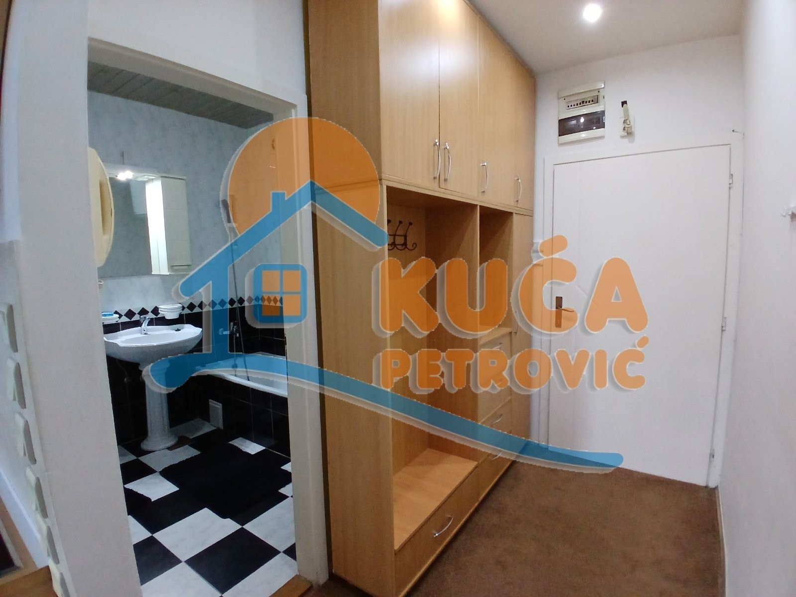 Jednosoban stan, 43 m2, Centar, Obrenovićeva ID: i-04165 8