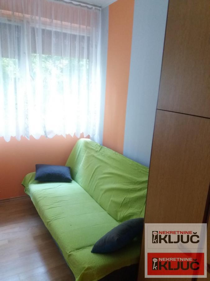 LIMAN 2 IZDAJE SE DVOIPOSOBAN NAMEŠTEN STAN 10