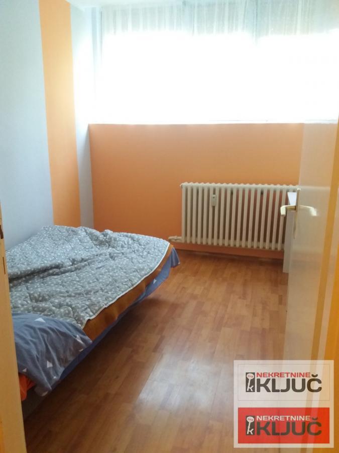 LIMAN 2 IZDAJE SE DVOIPOSOBAN NAMEŠTEN STAN 25