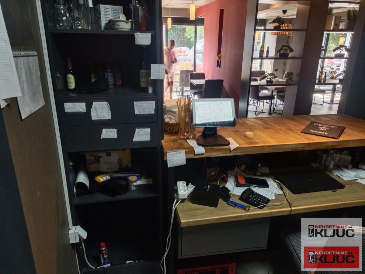 SAJAM IZDAJE SE  OPREMLJEN LOKAL ZA  RESTORAN ILI RAZNE DRUGE DELATNOSTI 15