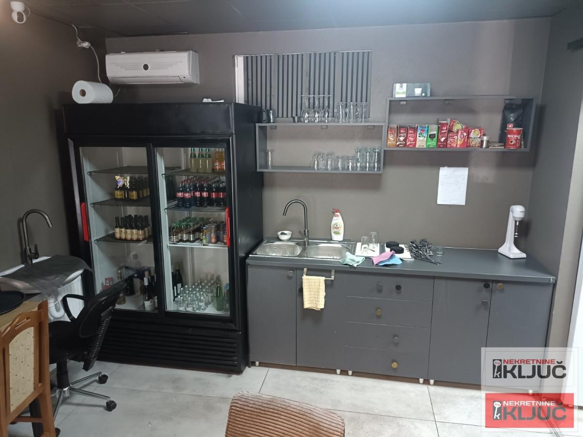 SAJAM IZDAJE SE  OPREMLJEN LOKAL ZA  RESTORAN ILI RAZNE DRUGE DELATNOSTI 22