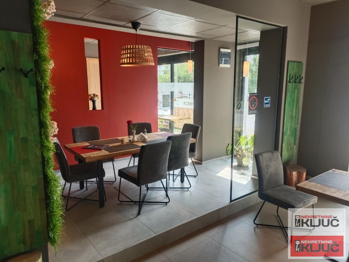 SAJAM IZDAJE SE  OPREMLJEN LOKAL ZA  RESTORAN ILI RAZNE DRUGE DELATNOSTI 23