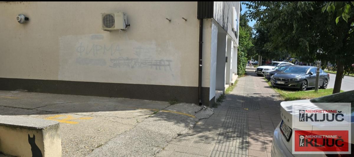 SAJAM IZDAJE SE  OPREMLJEN LOKAL ZA  RESTORAN ILI RAZNE DRUGE DELATNOSTI 25