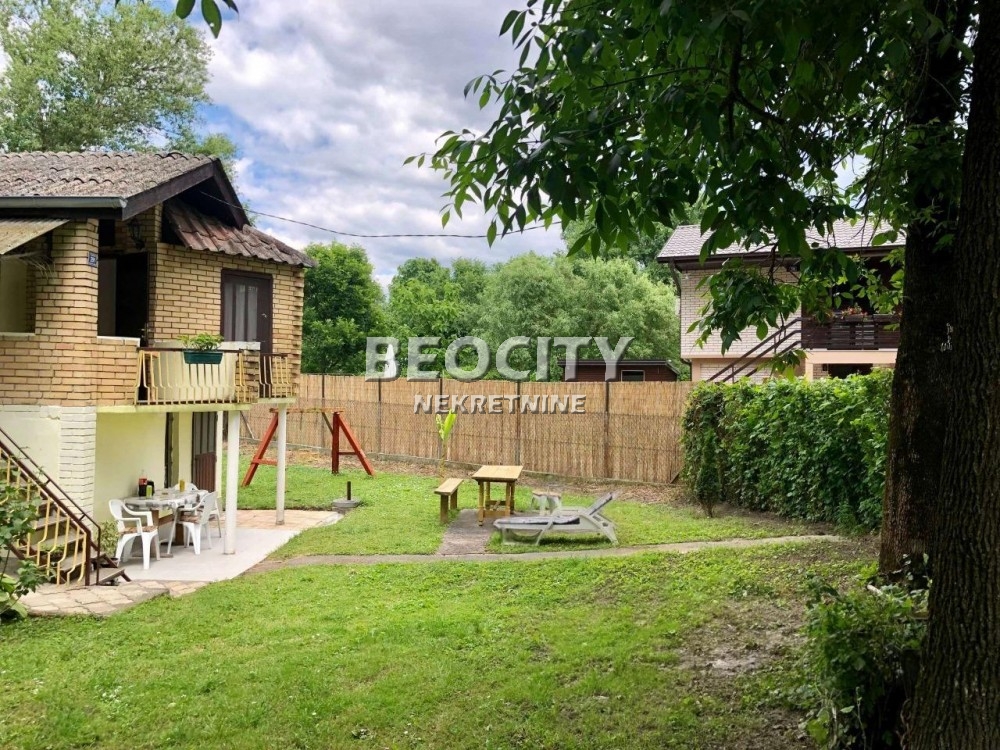 Trosobna kuća, 32 m2, Kamenjar, Dunavska obala ID: 122285 2