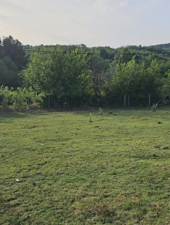 Prodajem gradjevinski plac Kosmaj 1