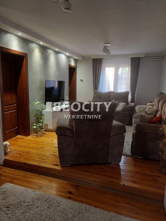 Trosobna kuća, 100 m2, Adamovićevo naselje ID: 122237 1