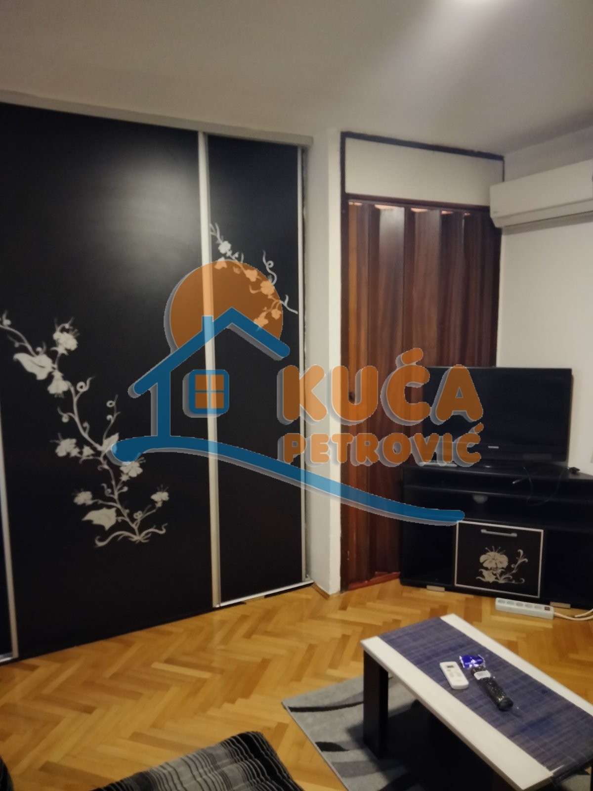 Jednosoban stan, 30 m2, Obilićev Venac, Cara Uroša ID: i-014730 2