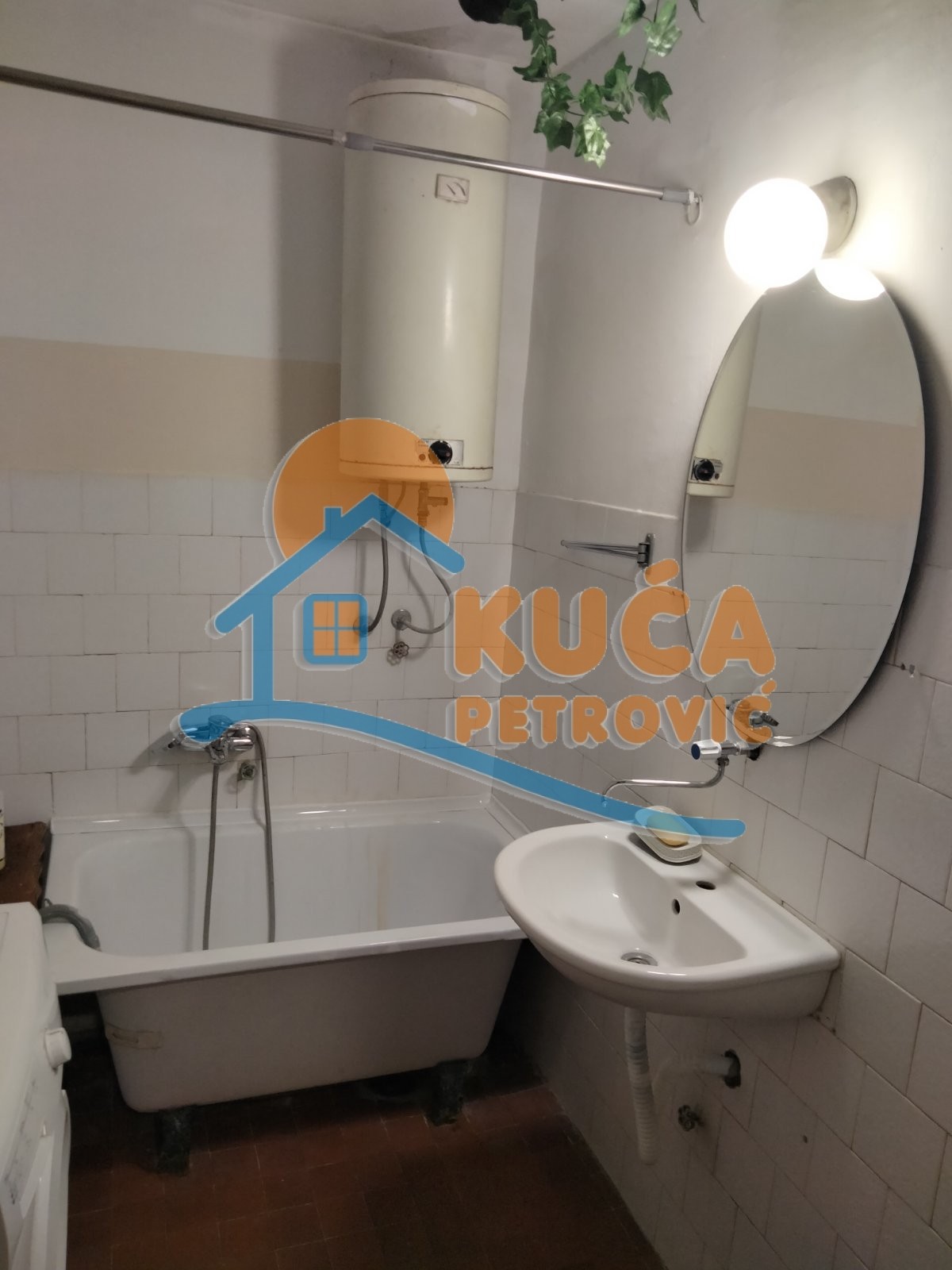 Jednosoban stan, 30 m2, Obilićev Venac, Cara Uroša ID: i-014730 8