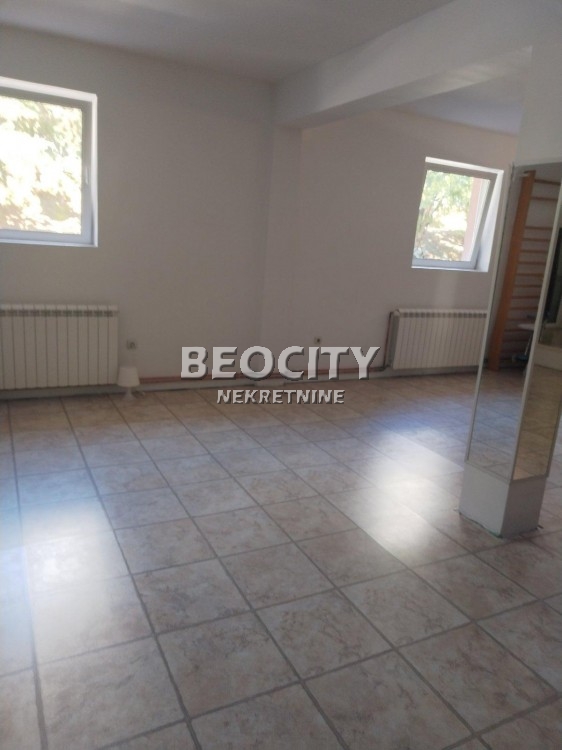Lokal, 90 m2, Skojevsko naselje, Luke Vojvodića ID: 122458 1