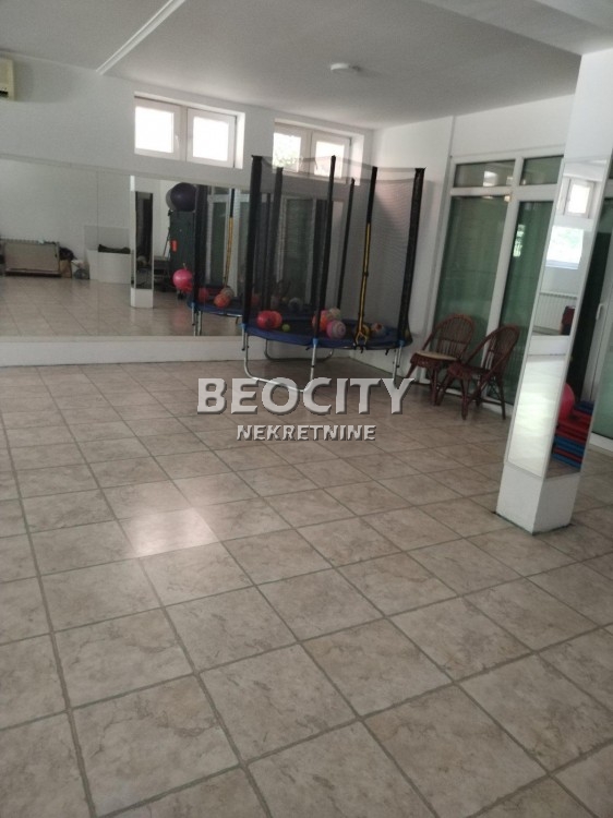 Lokal, 90 m2, Skojevsko naselje, Luke Vojvodića ID: 122458 2