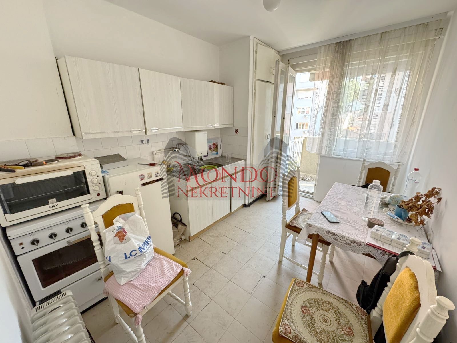 Dvosoban stan na Paliluli kod Starog groblja i Difa 8