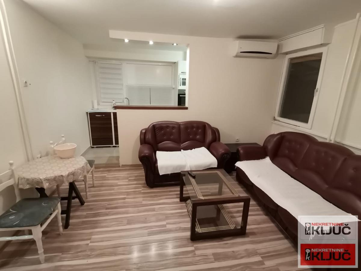 Liman III,useljiv jednoiposoban stan 2