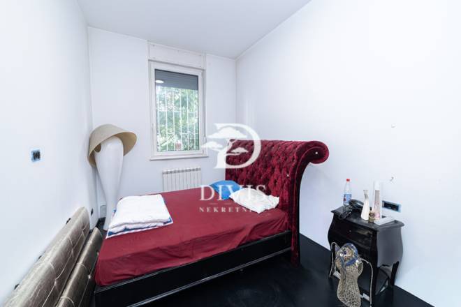 Odličan troiposoban stan kod Vuka  Zahumska  103m2 3